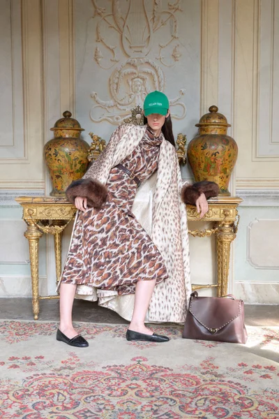 Look 33